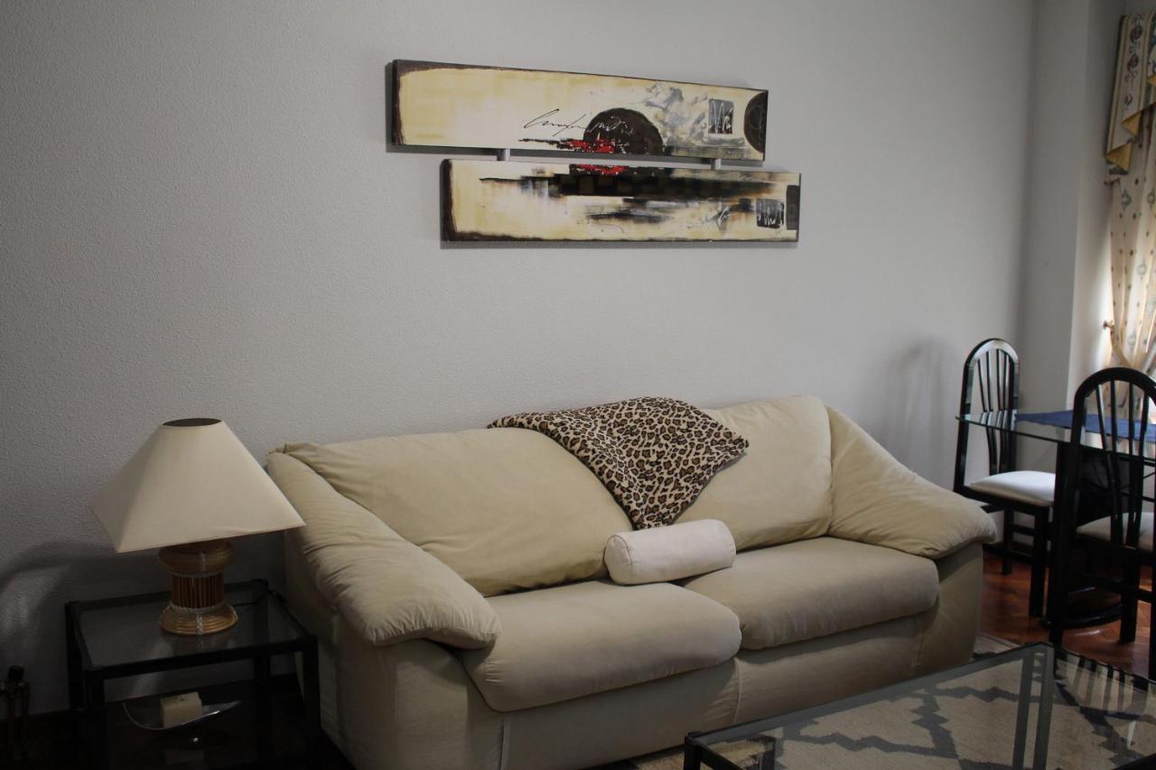 Apartamento centrico en Monforte de Lemos - NO WIFI - parking privado Exterior foto
